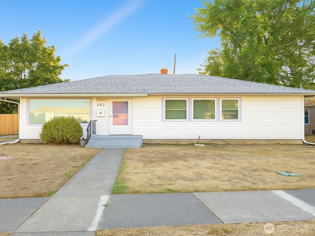 Photo of 157 Boyer Drive, Walla Walla, WA 99362 (MLS # 2443097)