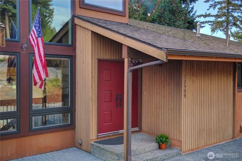 Photo of 12509 Patricia Lane, Burlington, WA 98233 (MLS # 2446676)