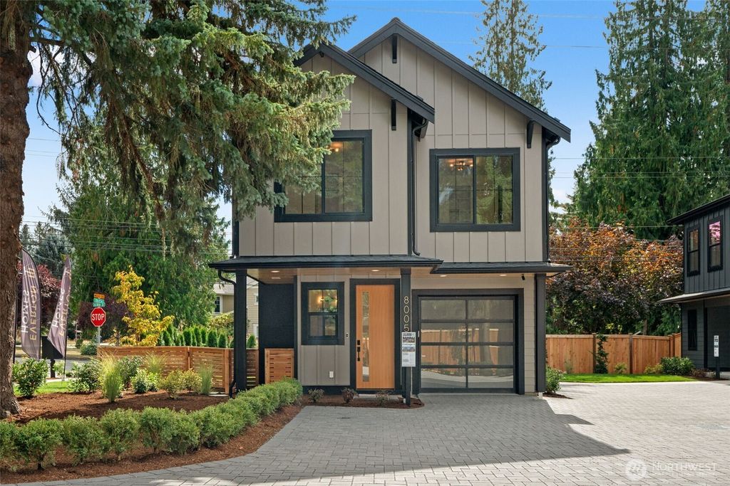 Photo of 8005 131st Place NE, Kirkland, WA 98033 (MLS # 2454278)