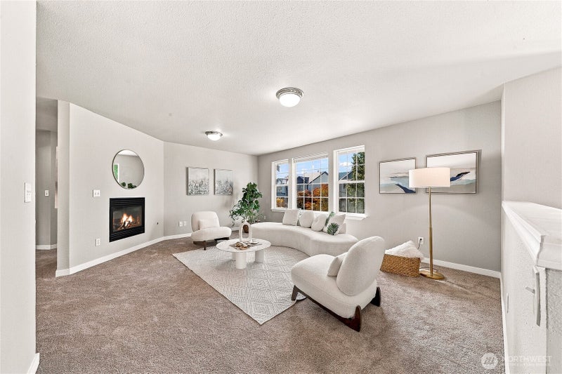 213 Phoenix Avenue SW