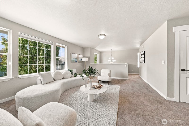 213 Phoenix Avenue SW
