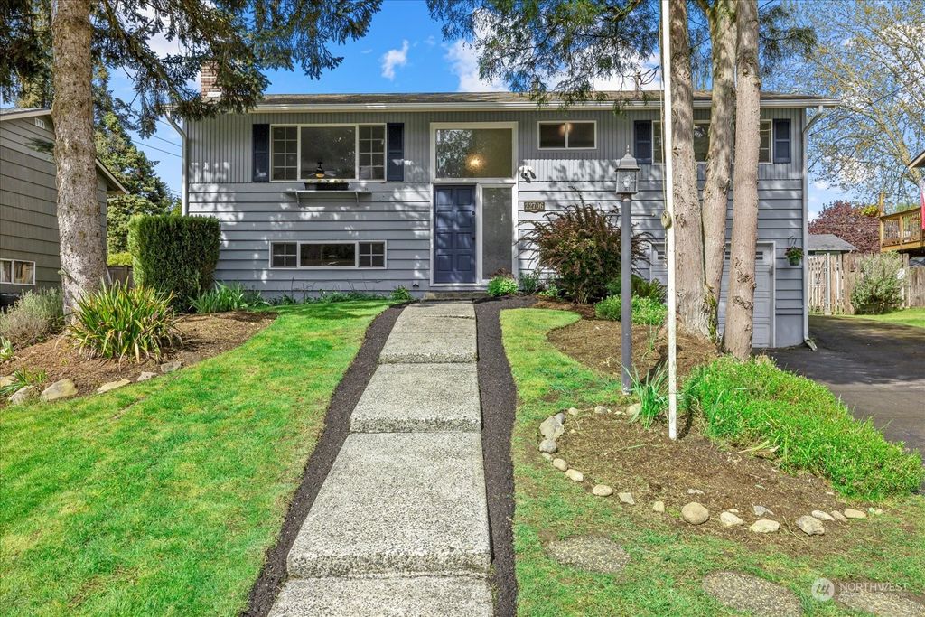Photo of 22706 38th Avenue W, Mountlake Terrace, WA 98043 (MLS # 2232157)