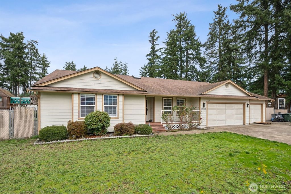 Photo of 26102 49th Avenue Ct E, Spanaway, WA 98387 (MLS # 2461338)