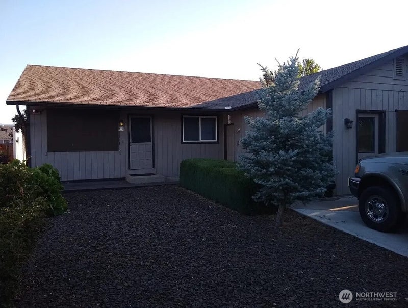 807 E White Birch Avenue