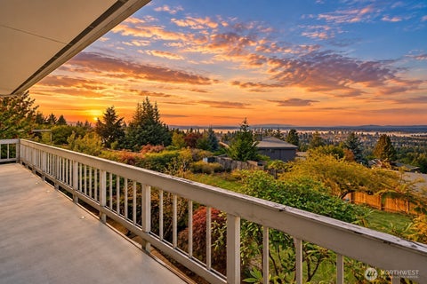 Photo of 14548 SE 51st Street, Bellevue, WA 98006 (MLS # 2580458)