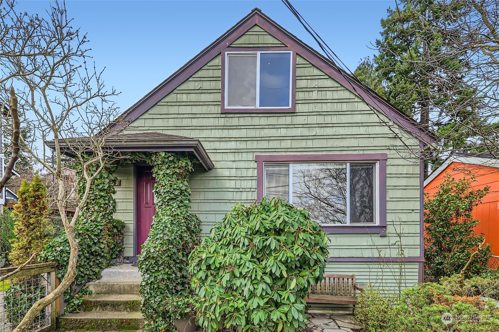Photo of 2605 19th Avenue S, Seattle, WA 98144 (MLS # 2320314)