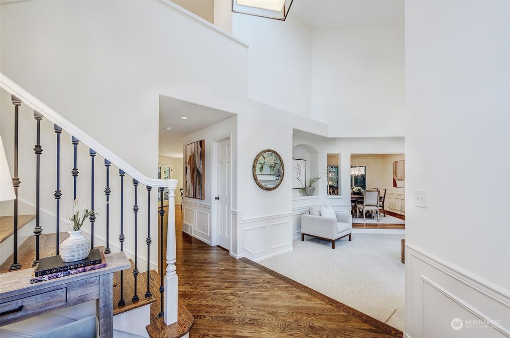 Photo of 5624 167th Place SE, Bellevue, WA 98006 (MLS # 2166972)
