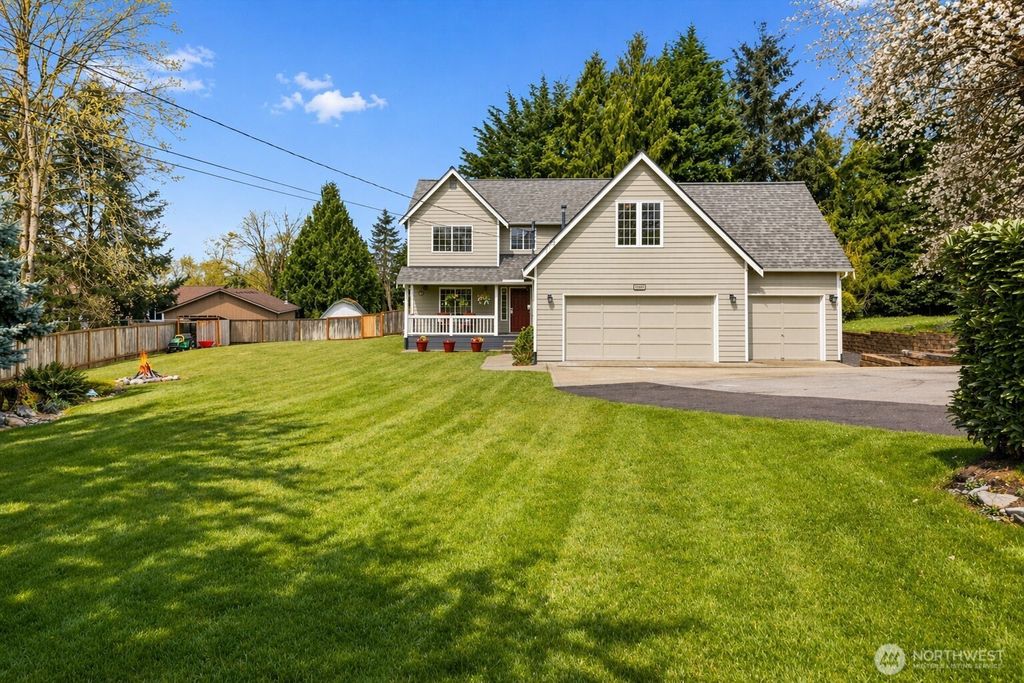 Photo of 15405 204th Avenue SE, Renton, WA 98059 (MLS # 2508676)