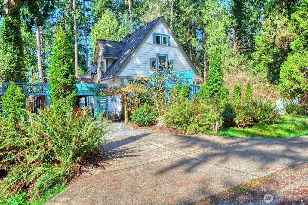 Photo of 731 Claire Lane, Point Roberts, WA 98281 (MLS # 2564002)
