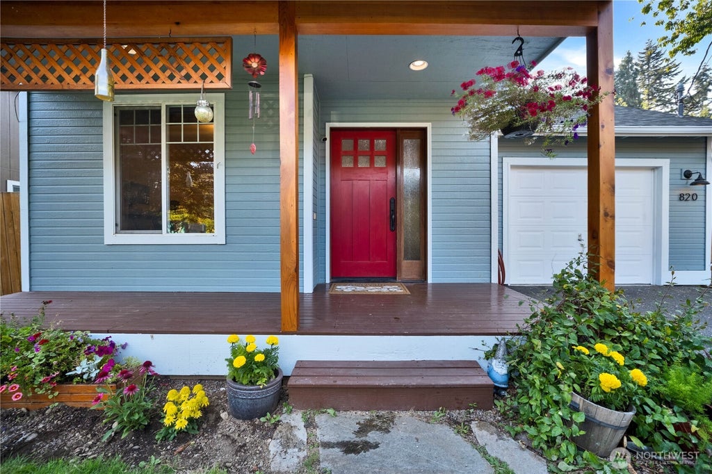 Photo of 820 Mill Avenue, Snohomish, WA 98290 (MLS # 2564546)