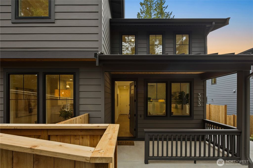 Photo of 333 18th Avenue, Kirkland, WA 98033 (MLS # 2458845)