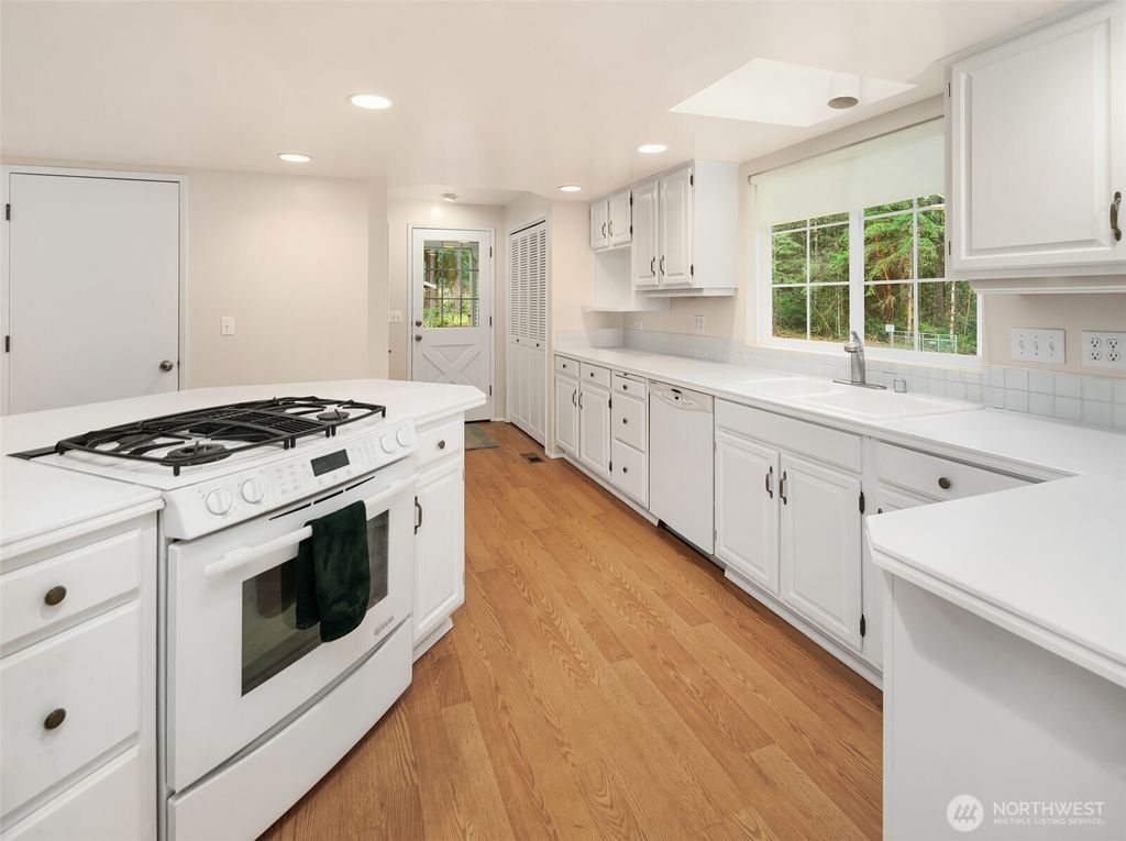 Photo of 14023 52nd Avenue NW, Gig Harbor, WA 98332 (MLS # 2480668)