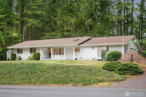 Photo of 14023 52nd Avenue NW, Gig Harbor, WA 98332 (MLS # 2480668)