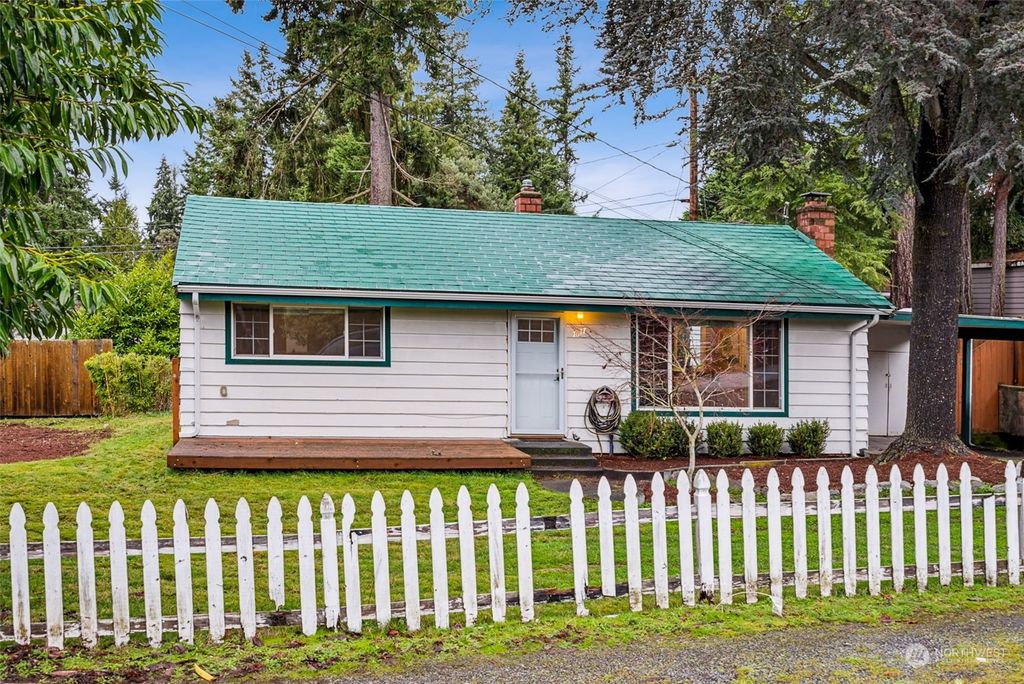 Photo of 7617 202nd Place SW, Edmonds, WA 98026 (MLS # 2190307)