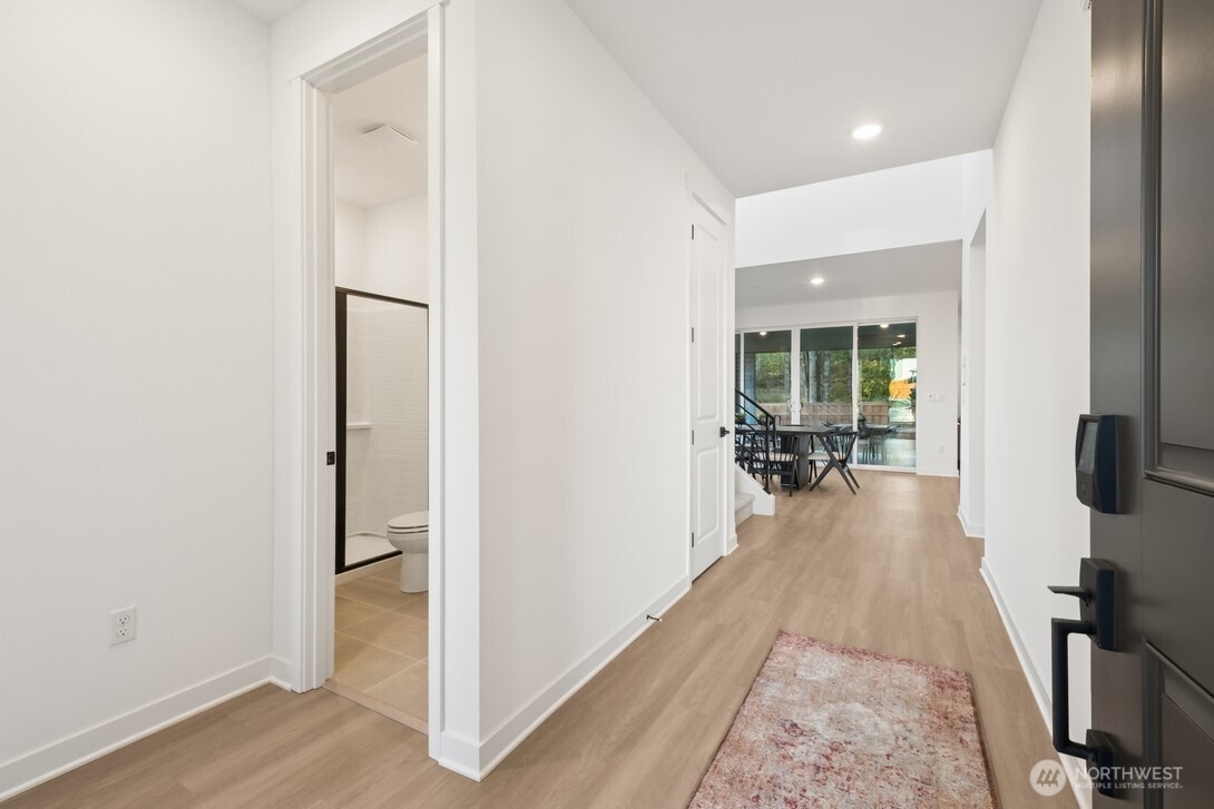 20414 154th Street E 01