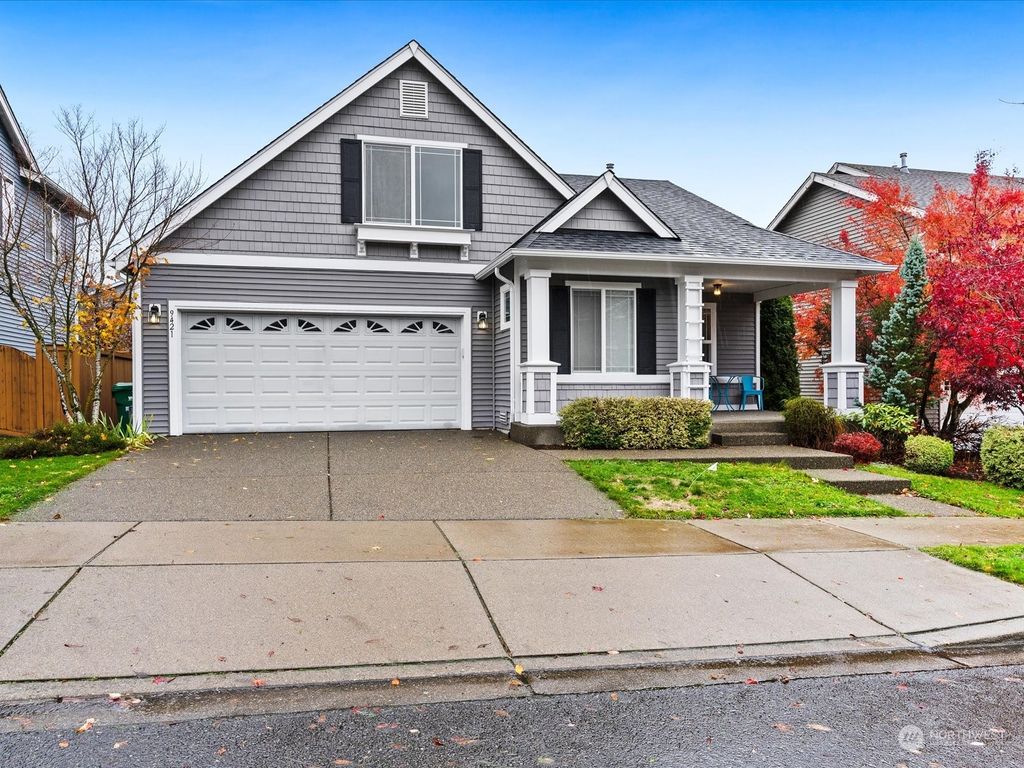 Photo of 9421 Point Avenue SE, Snoqualmie, WA 98065 (MLS # 2203937)