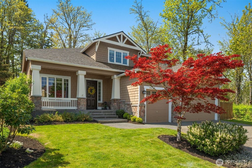 Photo of 119 239th Way SE, Sammamish, WA 98074 (MLS # 2366127)
