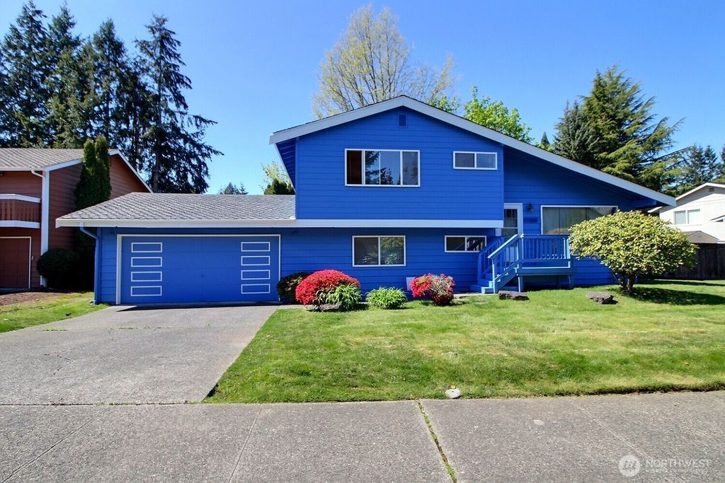 Photo of 17215 159th Avenue SE, Renton, WA 98058 (MLS # 2362456)