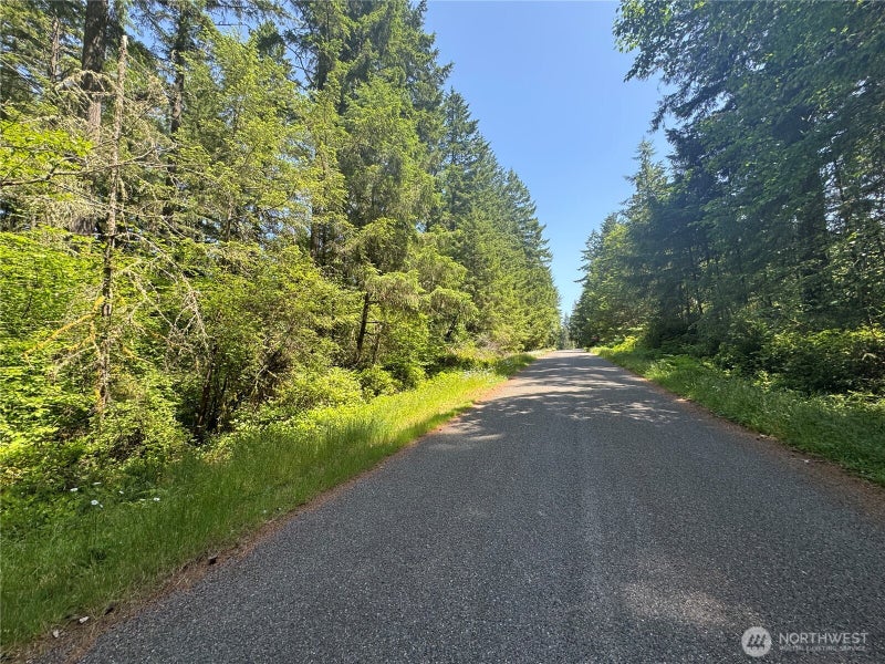 11409 Hillcrest Drive