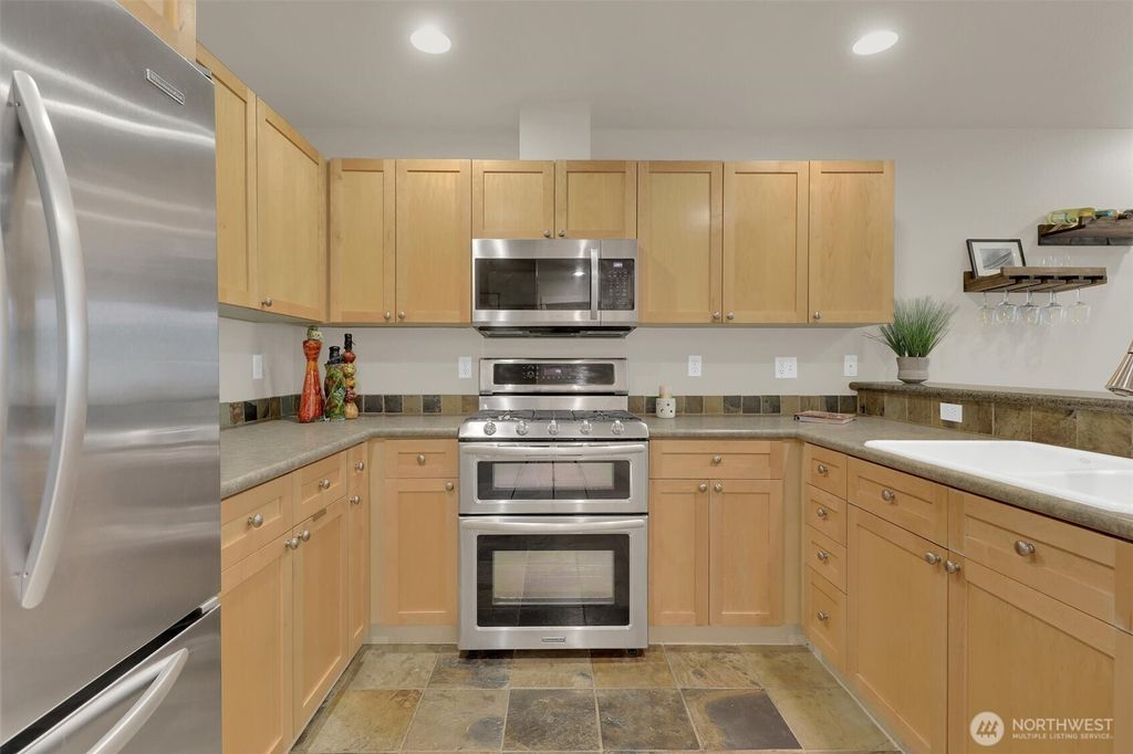 listing image 9369522076183228021