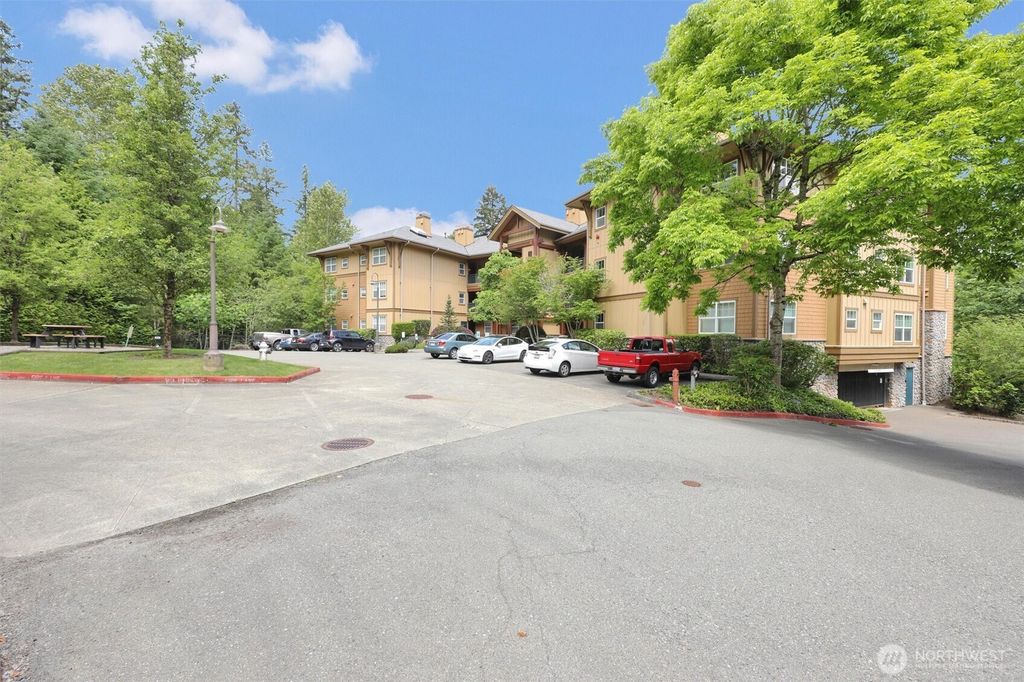 listing image 9364043231094346849