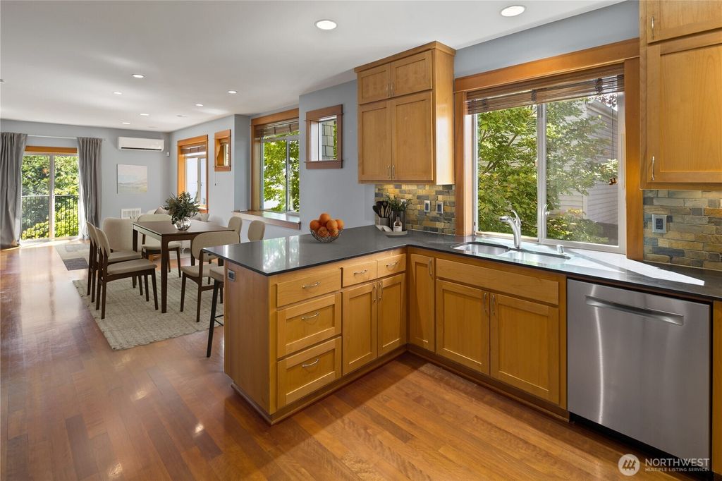 Photo of 1416 18th Avenue #A, Seattle, WA 98122 (MLS # 2413883)