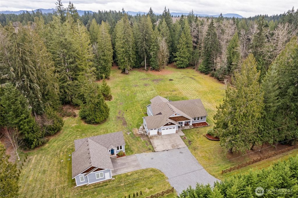 Photo of 25511 70th Avenue NE, Arlington, WA 98223 (MLS # 2487577)