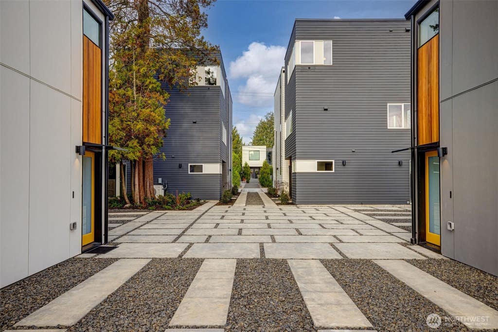 Photo of 4411 S Holly Street, Seattle, WA 98118 (MLS # 2543473)
