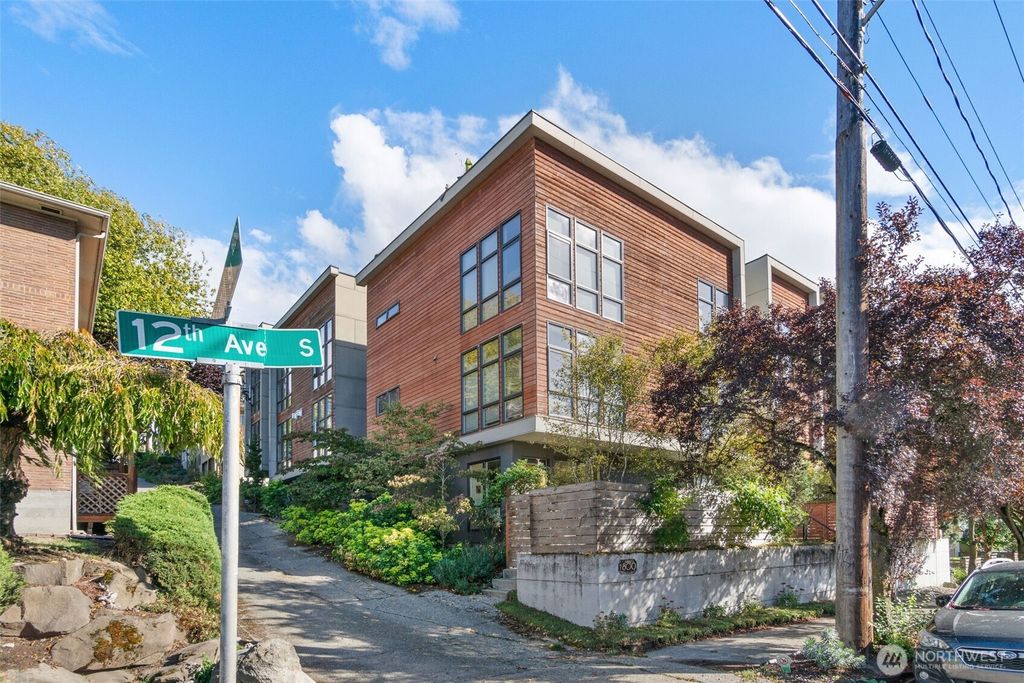 Photo of 1211 S Grand Street, Seattle, WA 98144 (MLS # 2439957)