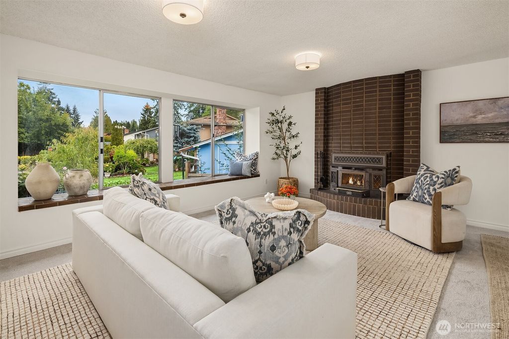 Photo of 2007 N 153rd Place, Shoreline, WA 98133 (MLS # 2439660)