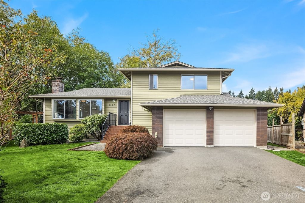 Photo of 2007 N 153rd Place, Shoreline, WA 98133 (MLS # 2439660)