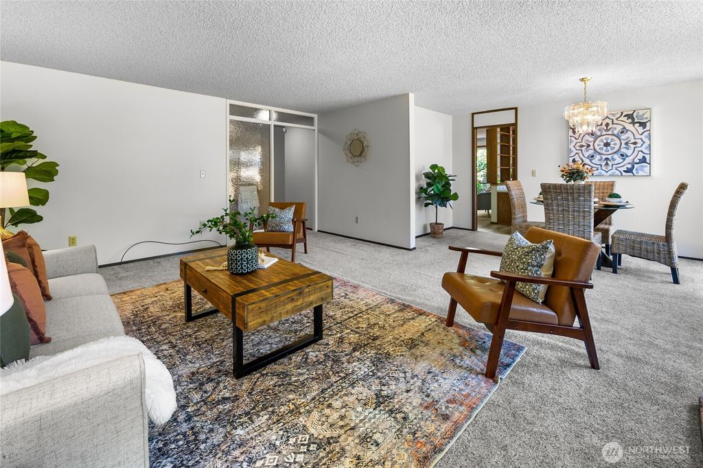 Photo of 14210 NE 63rd Court, Redmond, WA 98052 (MLS # 2381648)