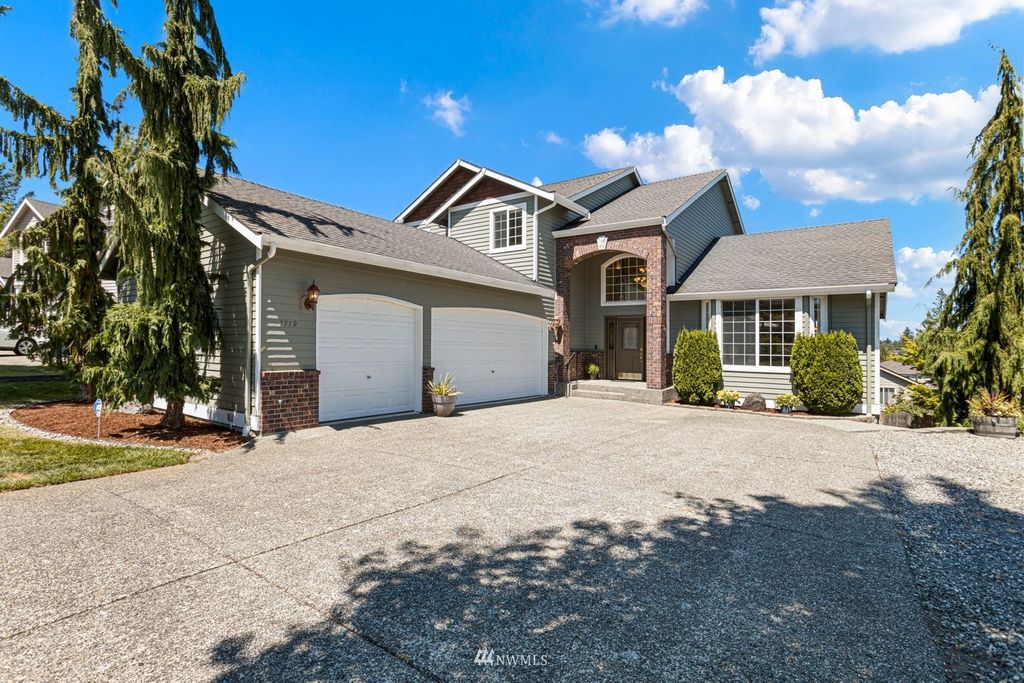 Photo of 7719 81st Drive NE, Marysville, WA 98270 (MLS # 1969188)