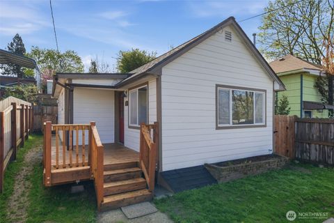 Photo of 110 Olympic Ave Ave, Bremerton, WA 98312 (MLS # 2508989)