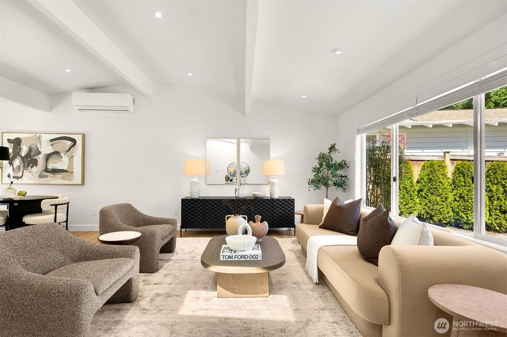 Photo of 1513 3rd Place, Kirkland, WA 98033 (MLS # 2467498)