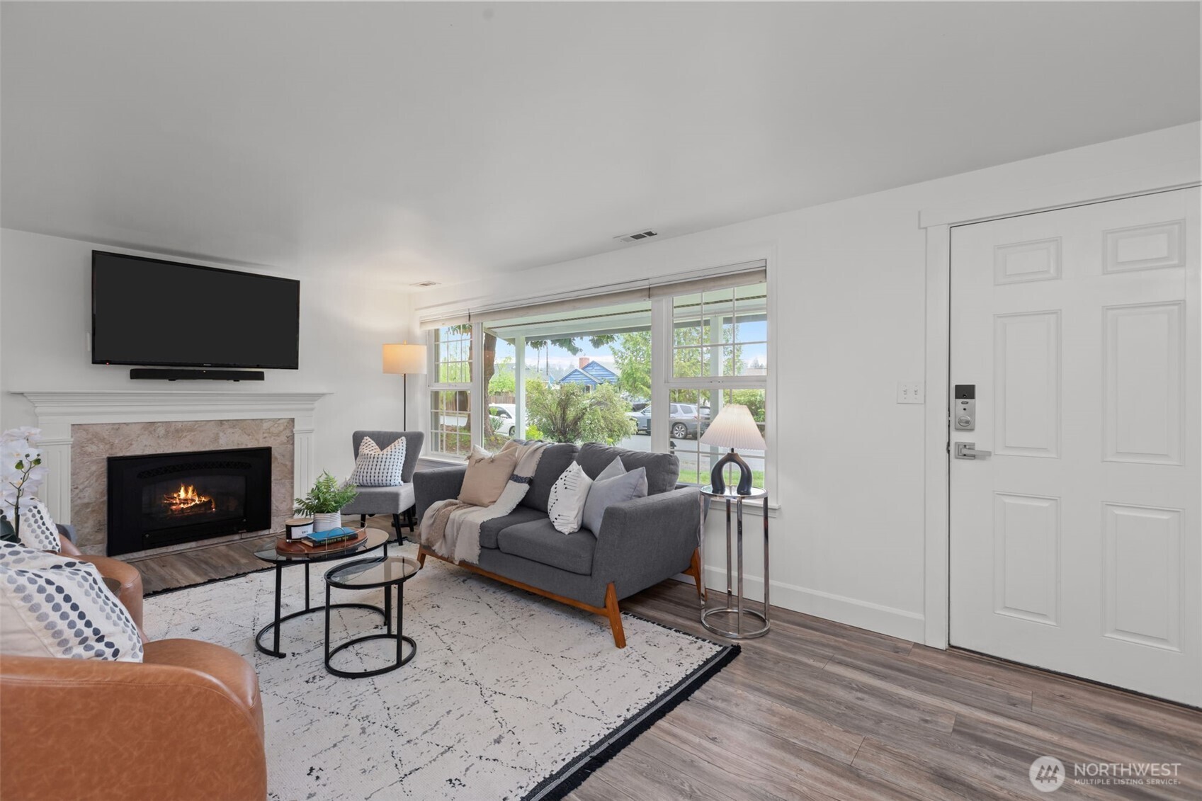 16142 Midvale Avenue N