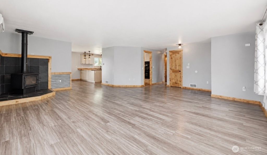 Photo of 11425 Patsy Drive SE, Olympia, WA 98501 (MLS # 2543236)