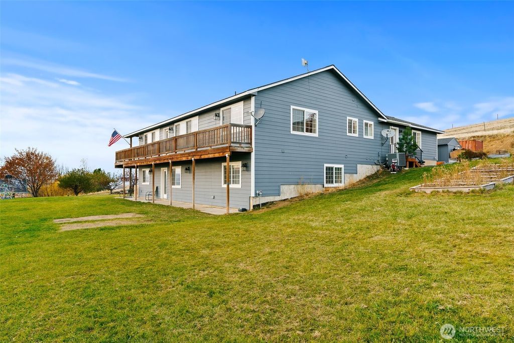 Photo of 733 Pumping Plant Road, Ellensburg, WA 98926 (MLS # 2525181)