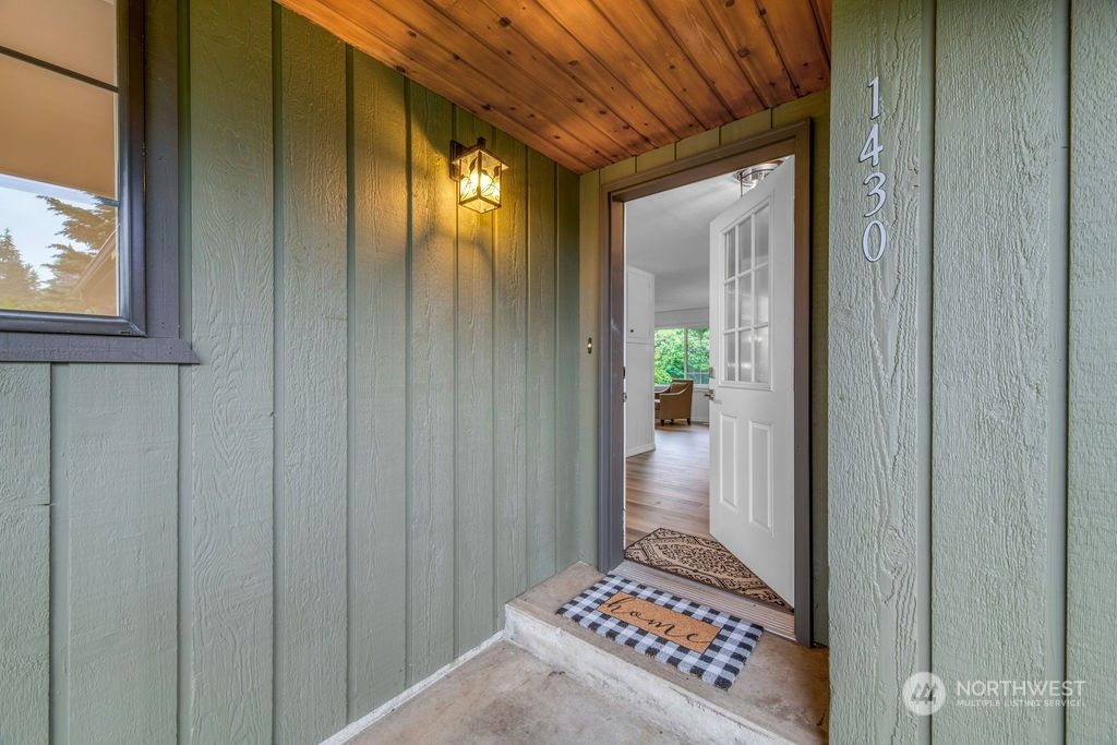 Photo of 1430 188th Street NE, Arlington, WA 98223 (MLS # 2069131)