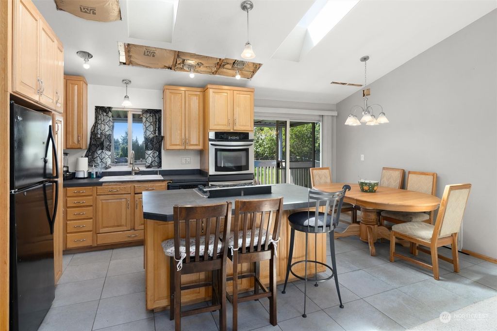 Photo of 828 94th Avenue SE, Lake Stevens, WA 98258 (MLS # 2224024)