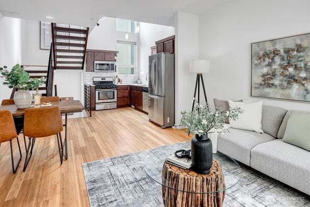 1915 25th Avenue S Unit D #Unit D, Seattle
