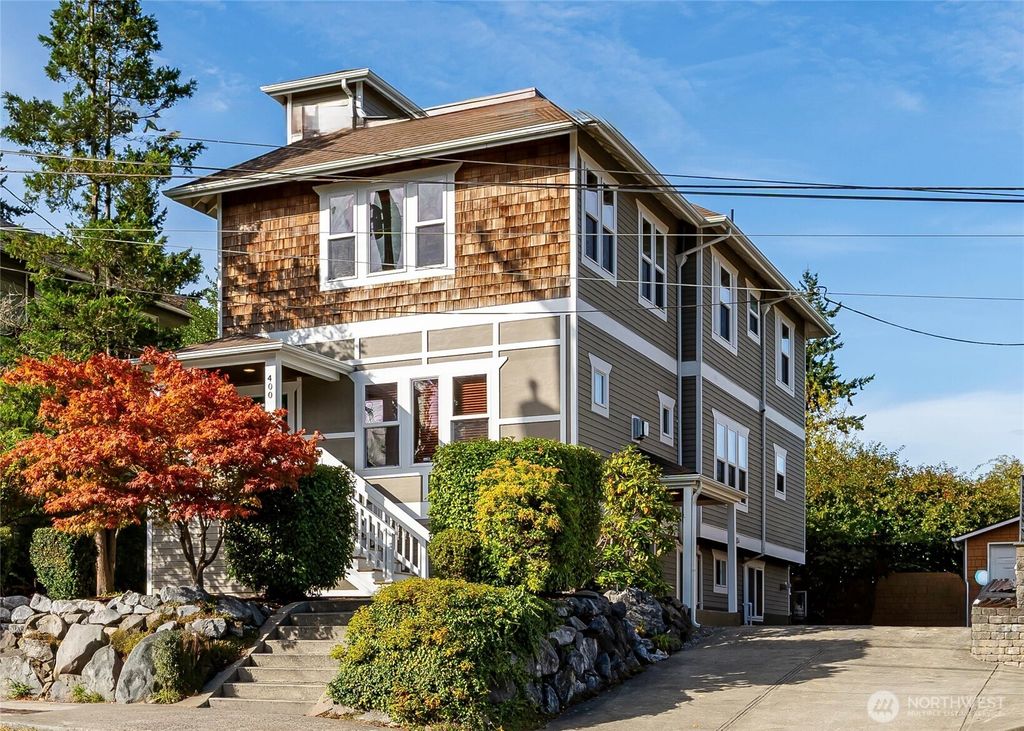 Photo of 400 NE 50th Street, Seattle, WA 98105 (MLS # 2442050)