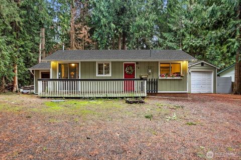 Photo of 21843 Crest Lane SE, Yelm, WA 98597 (MLS # 2429380) Photo of 21843 Crest Lane SE, Yelm, WA 98597 (MLS # 2429380)