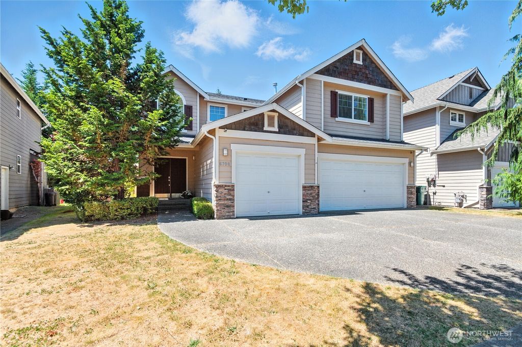 Photo of 6708 86th Avenue NE, Marysville, WA 98270 (MLS # 2404133)