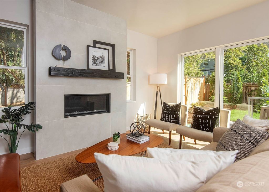 Photo of 6014 40th Avenue NE #A, Seattle, WA 98115 (MLS # 2010084)