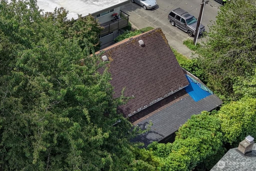 Photo of 522 Williams Avenue N, Renton, WA 98057 (MLS # 2550957)