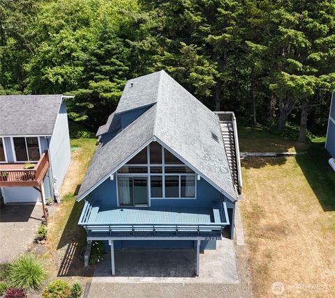 Photo of 33610 J Place, Ocean Park, WA 98640 (MLS # 2394311)