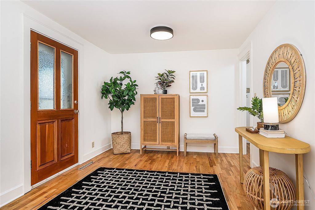 Photo of 5102 S Holly Street, Seattle, WA 98118 (MLS # 2338692)