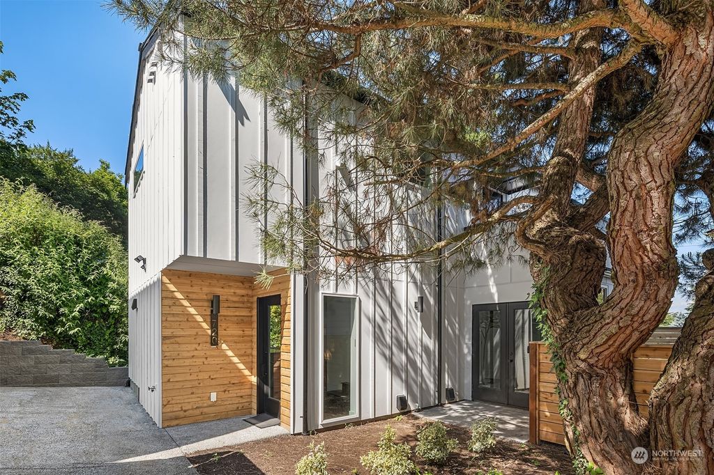 Photo of 1720 NE 96th Street, Seattle, WA 98115 (MLS # 2129346)