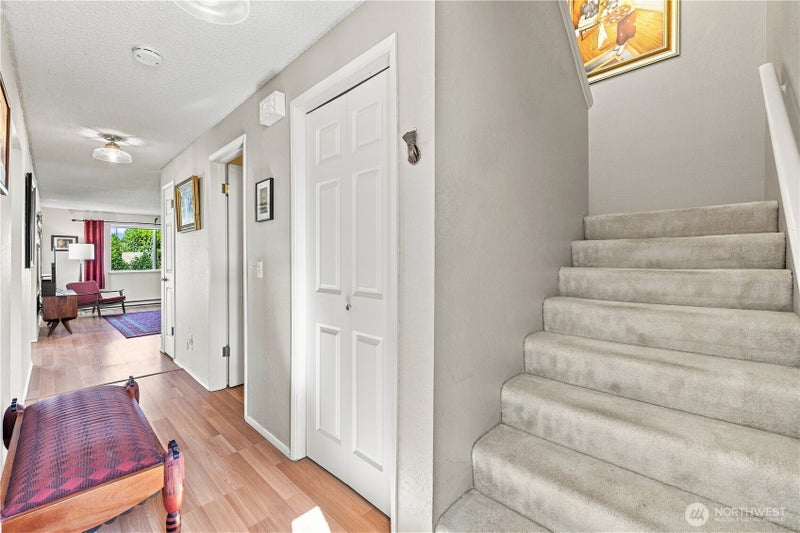 504 W Bowman Court